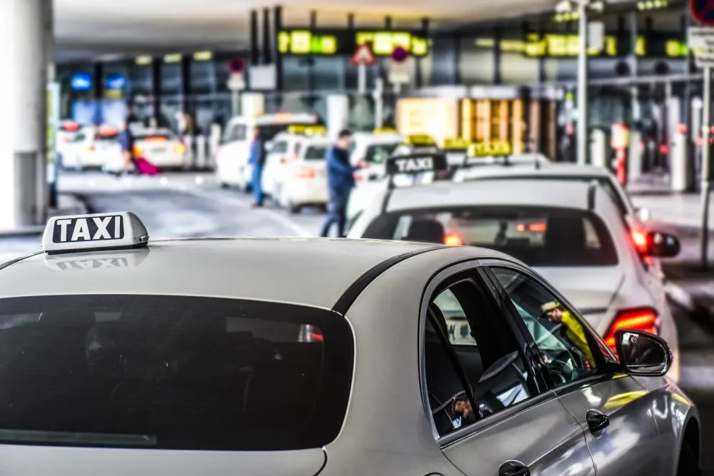 Transport gare et aéroport près de Illiers-Combray